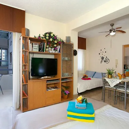 Poseidon Boutique 1 شقة *